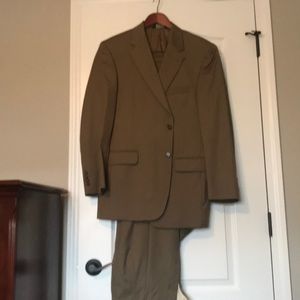 Men’s suit